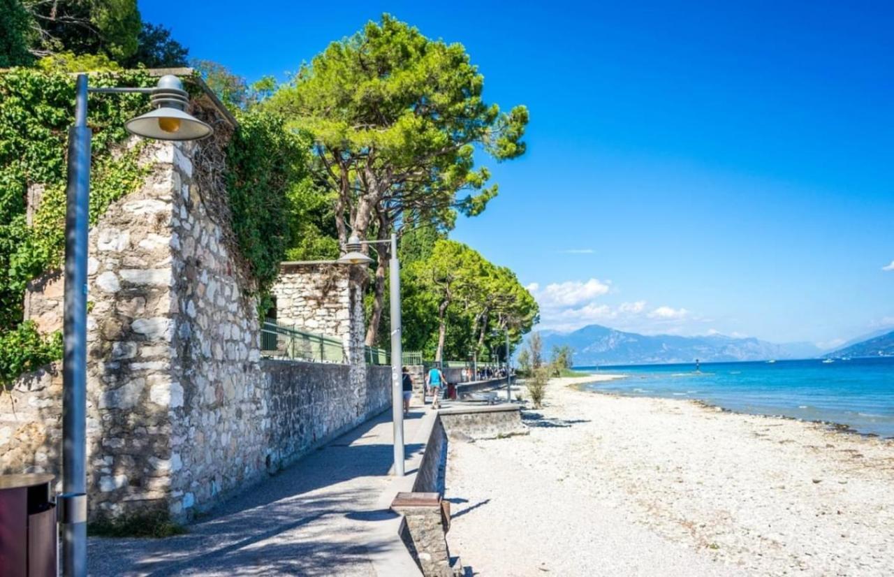 Perseo Apartment - 200M Dal Lago Di Garda Sirmione Exterior foto